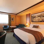 Mercure Paris Ouest Hotell