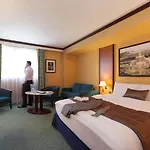 Mercure Paris Ouest 베흑사이으