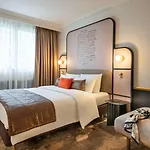 Mercure Paris Ouest 호텔