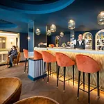 Mercure Paris Ouest 호텔 베흑사이으