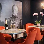 Mercure Paris Ouest 4*