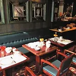 Mercure Paris Ouest 酒店