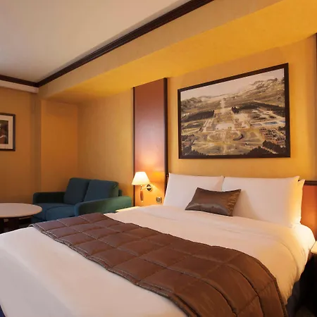 Отель Mercure Paris Ouest 4*