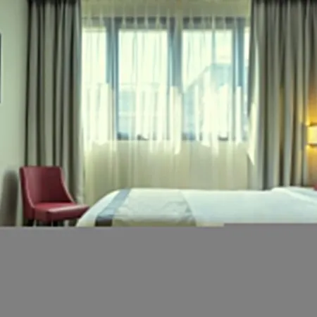 Hotel Mercure Parly 2 4*