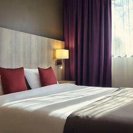 Mercure Paris Ouest 4* 베흑사이으