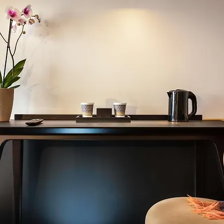 Mercure Paris Ouest 호텔