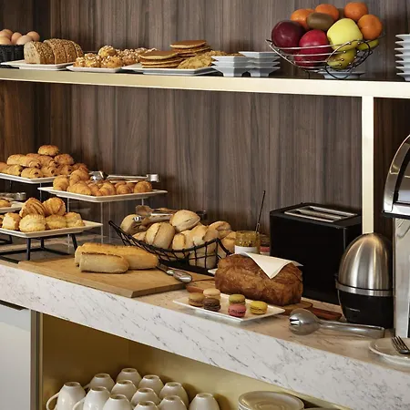 Mercure Paris Ouest 베흑사이으