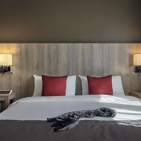 호텔 Mercure Paris Ouest 4*
