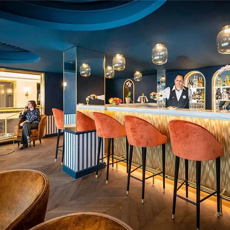 Отель Mercure Paris Ouest Версаль