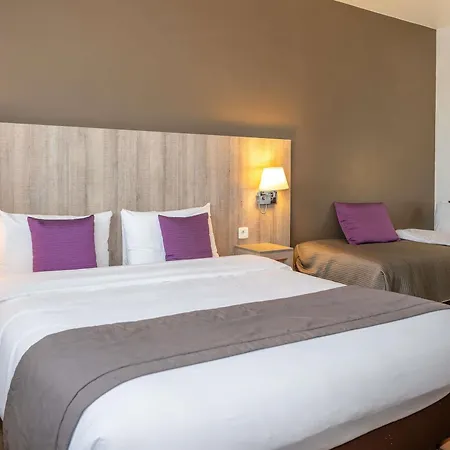 Mercure Paris Ouest Hotel