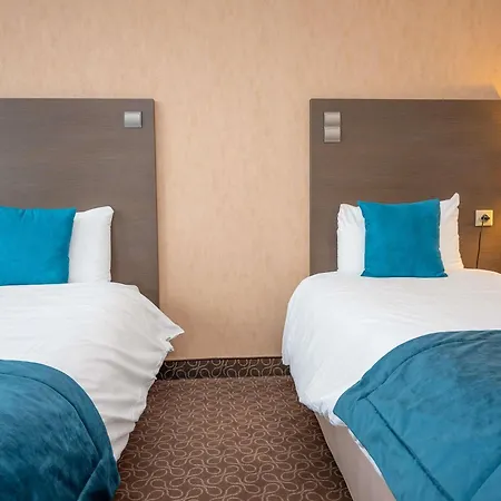 Hotel Mercure Paris Ouest 4*
