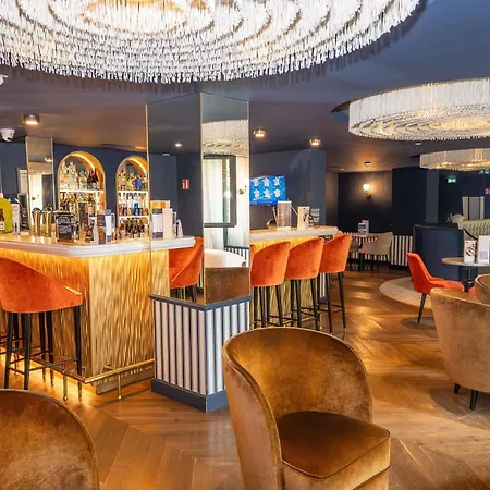 Hotel Mercure Paris Ouest 4*