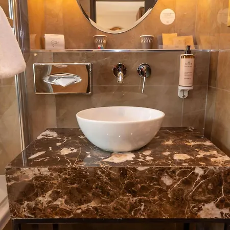Mercure Paris Ouest 4*