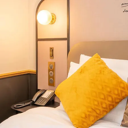Mercure Paris Ouest 4*