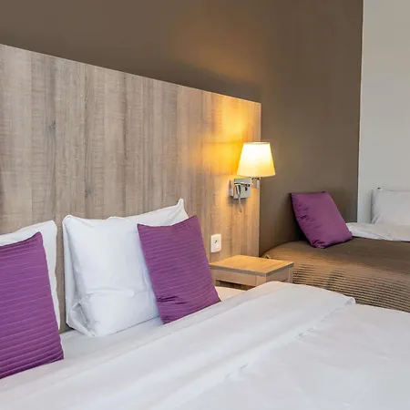 Mercure Paris Ouest Hotel