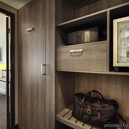 Mercure Parly 2 Hotel 4*