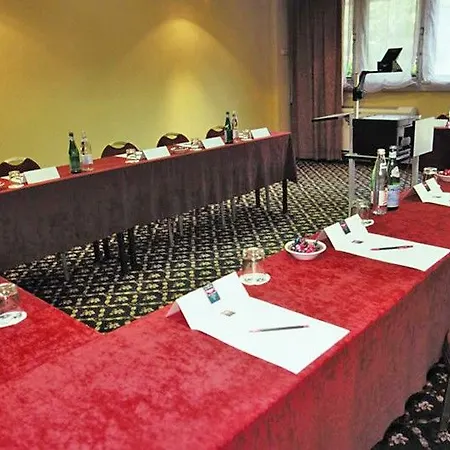 Mercure Paris Ouest Ξενοδοχείο