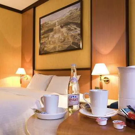 Mercure Paris Ouest