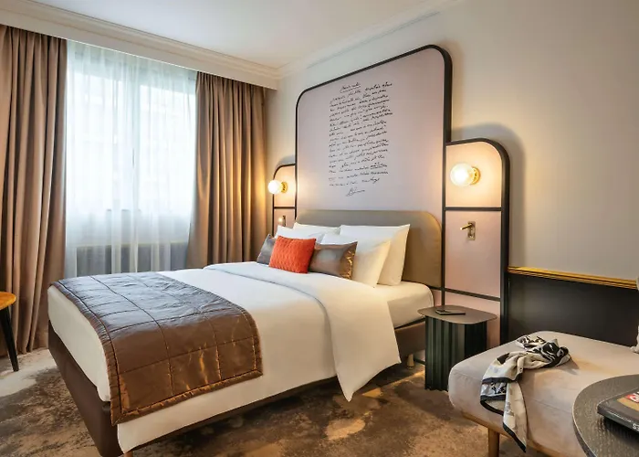Mercure Paris Ouest Hotel