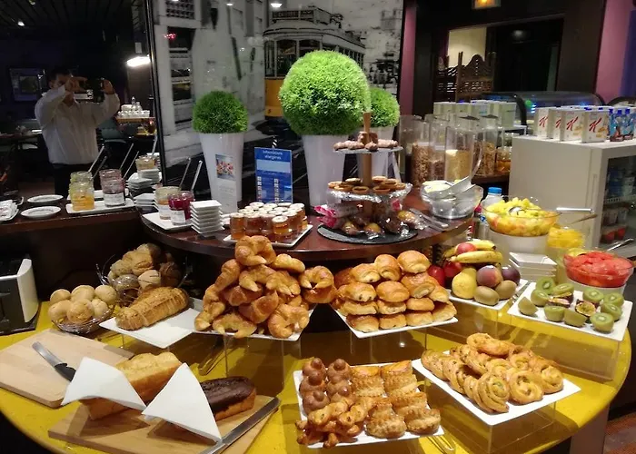 Mercure Paris Ouest Hotel