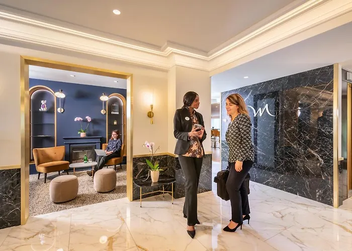 Hotel Mercure Paris Ouest 4*