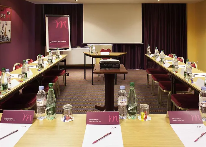 Mercure Paris Ouest Hotel 4*