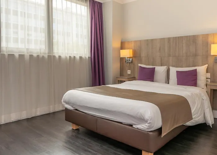 Hotel Mercure Paris Ouest 4*