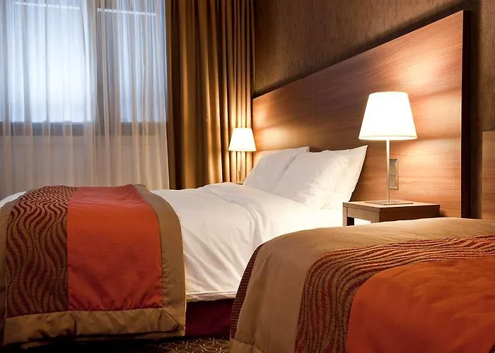 Mercure Paris Ouest 4*